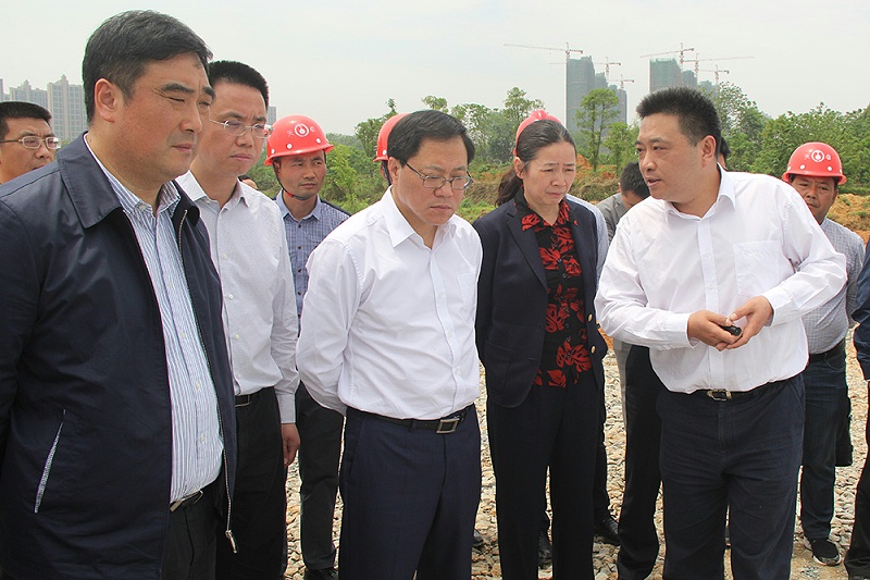 陳文浩視察天卓塑膠工地3 陳文浩視察天卓塑膠工地3